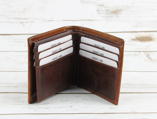 Billetera de cuero repujado para hombre en color tan