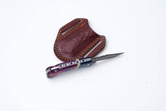 Navaja plegable Damasco Serie Patriot – Mango rojo y azul con funda de cuero