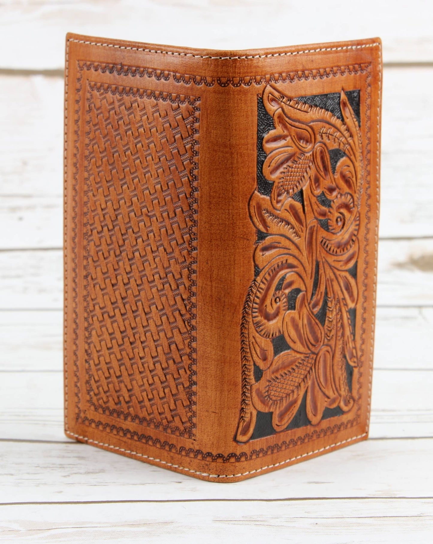 Billetera de Rodeo para Hombre de Cuero Repujado en Color Tan