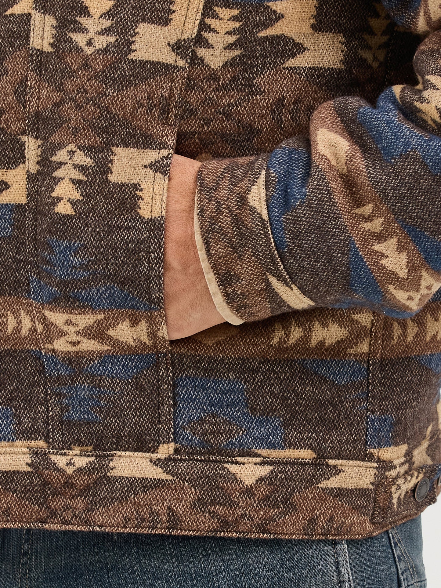 Wrangler Sherpa-Lined Jacquard Jacket - Chocolate Torte